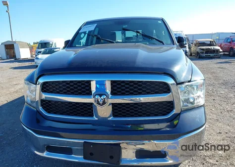 2019 Ram 1500 Classic Slt z USA, uszkodzony, nr VIN 1C6RR7TT5KS713888